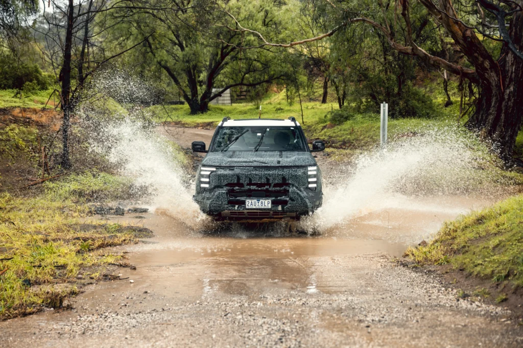 Nowa Navara w odmianie PHEV. Czy to pomoże odbudować segment pick-up'ów? navara