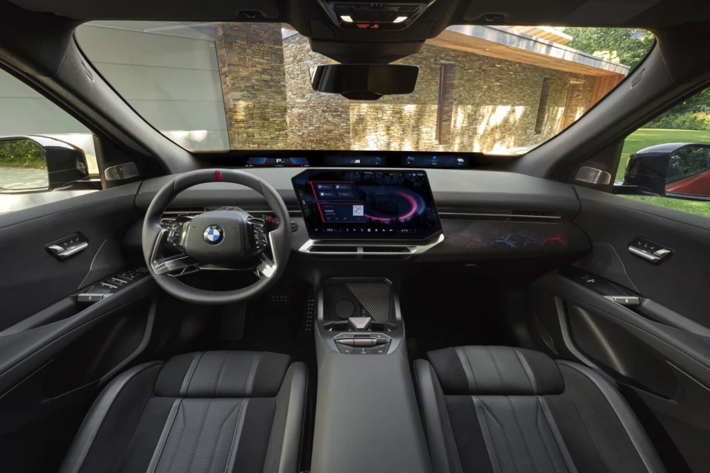 Nowości BMW na prąd. Nowy SUV-coupe i mocniejsze iX3 Nowości BMW na prąd. Nowy SUV-coupe i mocniejsze iX3 - P90655813 highRes bmw ix4 m60 xdrive i