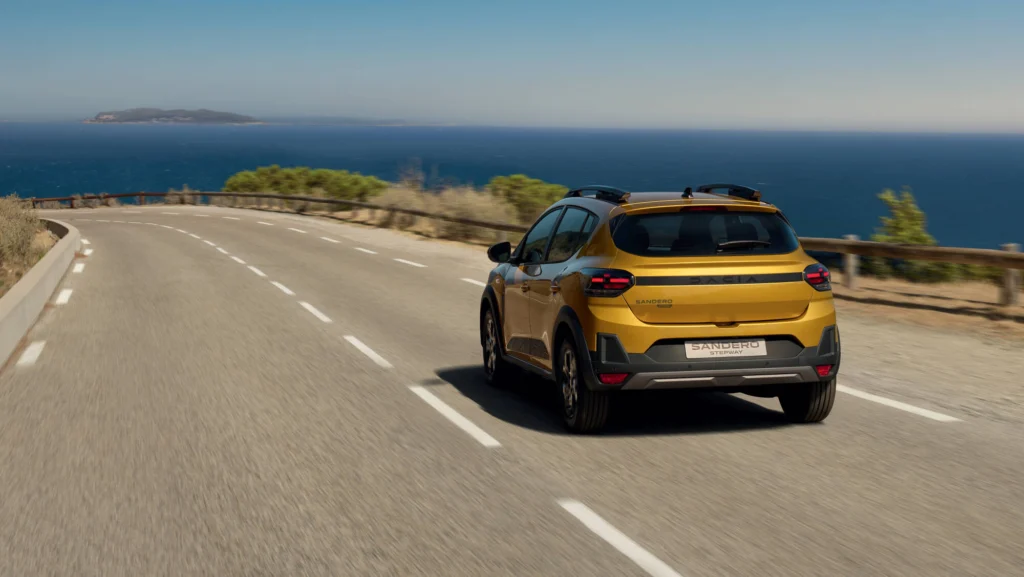 Tesla wróciła na europejski szczyt. 41 tysięcy sprzedanych Modeli Y we wrześniu! Tesla wróciła na europejski szczyt. 41 tysięcy sprzedanych Modeli Y we wrześniu! - dacia sandero 2