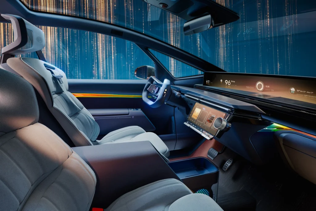 Renault E-Space Concept wraca do koncepcji minivana. To nie koniec nowości - obraz 8