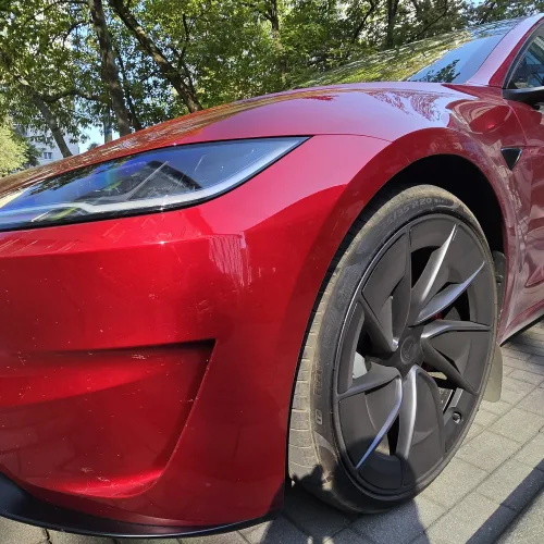 Tesla używana Model 3 1